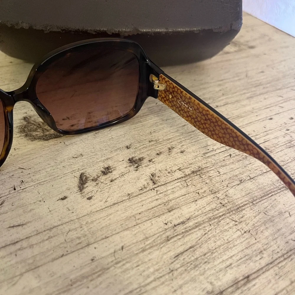 Coach Brown Sunglasses - Picture 3 of 5